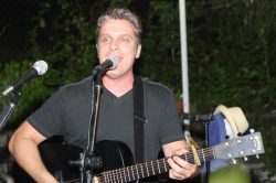 Joe Tizzio Singer/Songwriter